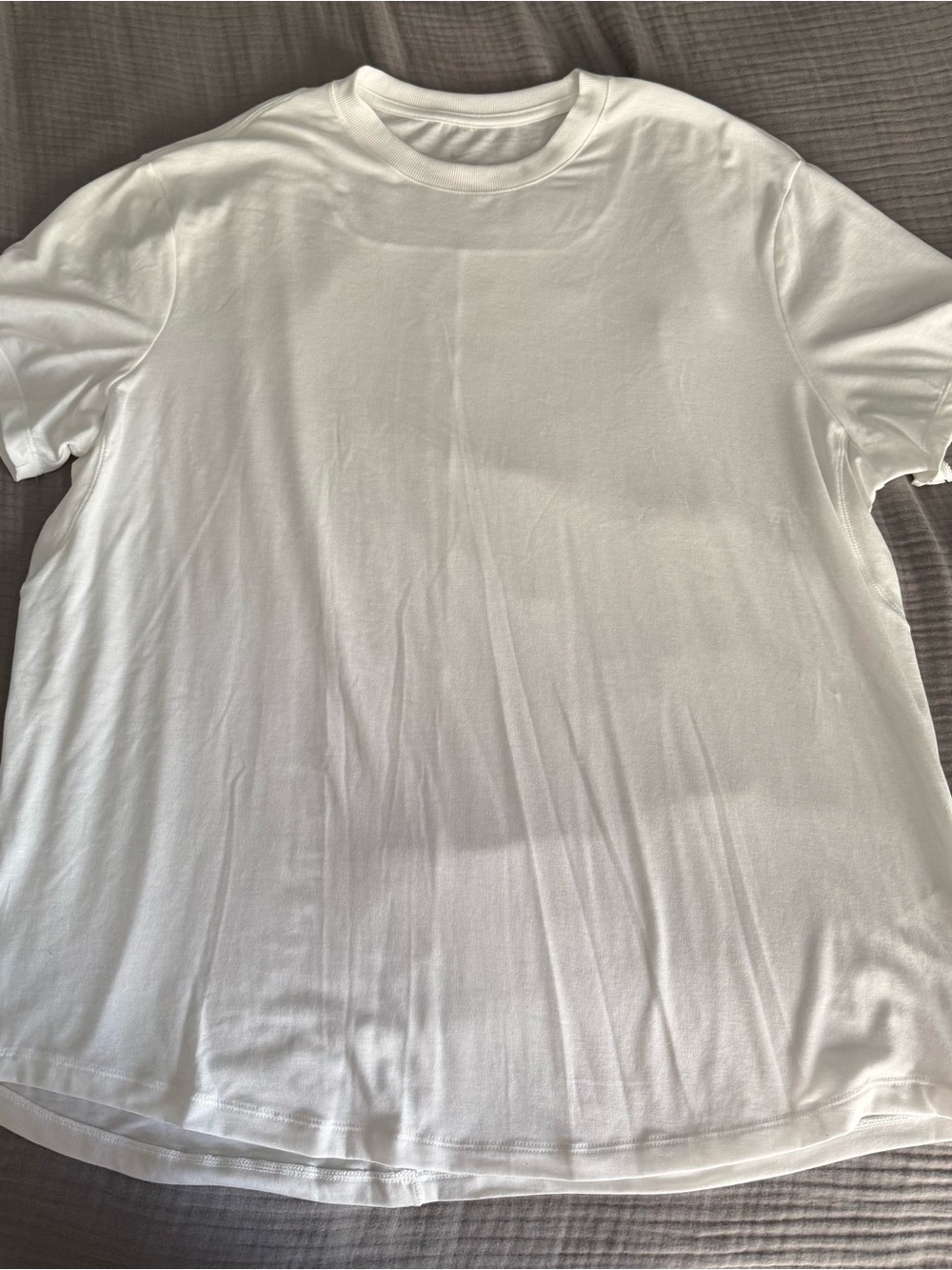Nike Dri Fit Loose Fit Tee Shirt NWT Ladies size L white